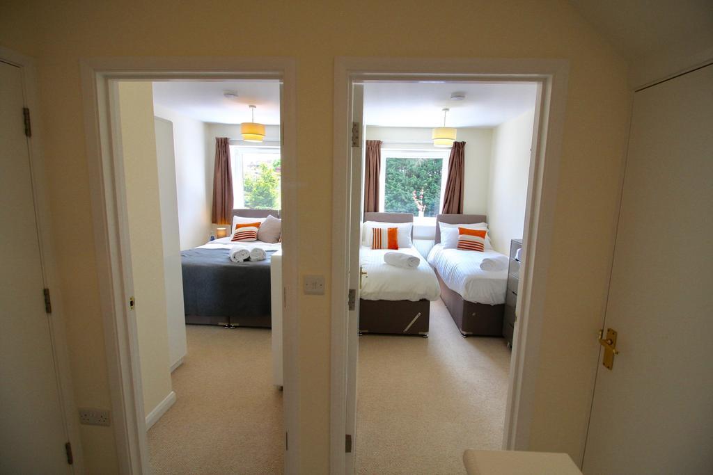 Amberblue@Epsom Apartment Bagian luar foto