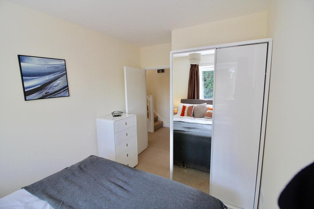 Amberblue@Epsom Apartment Bagian luar foto
