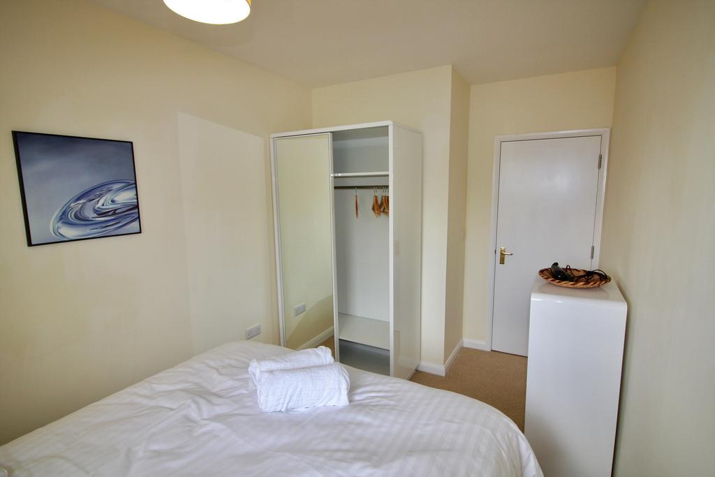 Amberblue@Epsom Apartment Bagian luar foto