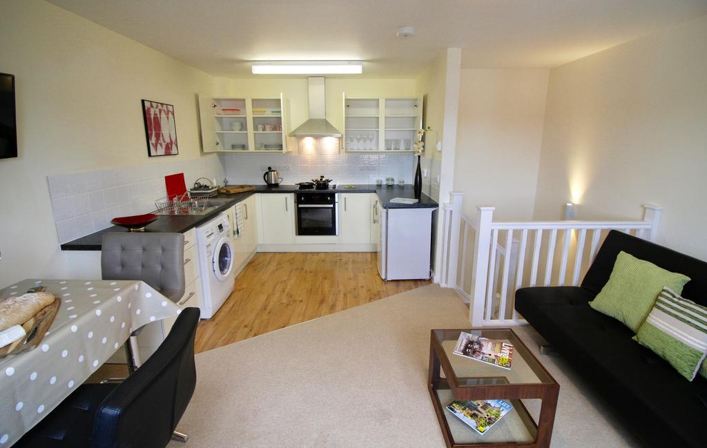 Amberblue@Epsom Apartment Bagian luar foto
