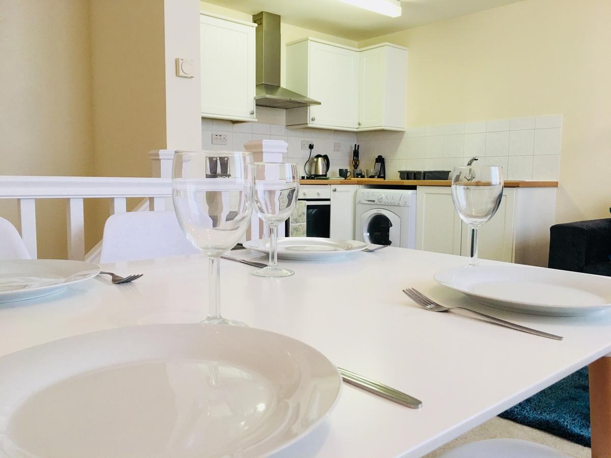 Amberblue@Epsom Apartment Bagian luar foto