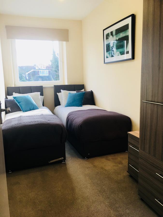 Amberblue@Epsom Apartment Bagian luar foto