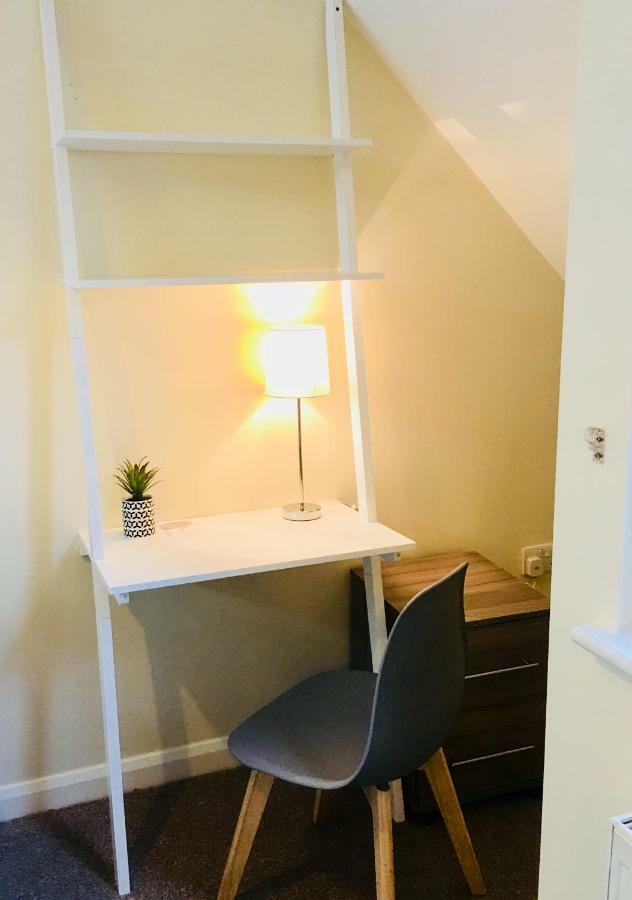 Amberblue@Epsom Apartment Bagian luar foto